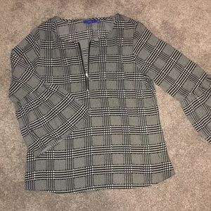 Apt. 9 size M blouse